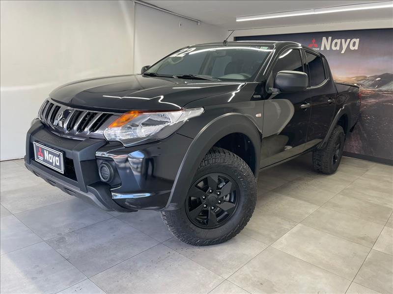 L200 TRITON 2.4 16V Turbo Outdoor GLS CD 4X4 L200 TRITON 2.4 16V Turbo Outdoor GLS CD 4X4