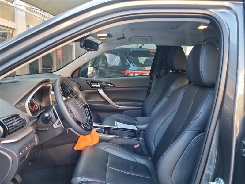 Mitsubishi-ECLIPSE CROSS-1.5 Mivec Turbo Hpe-s