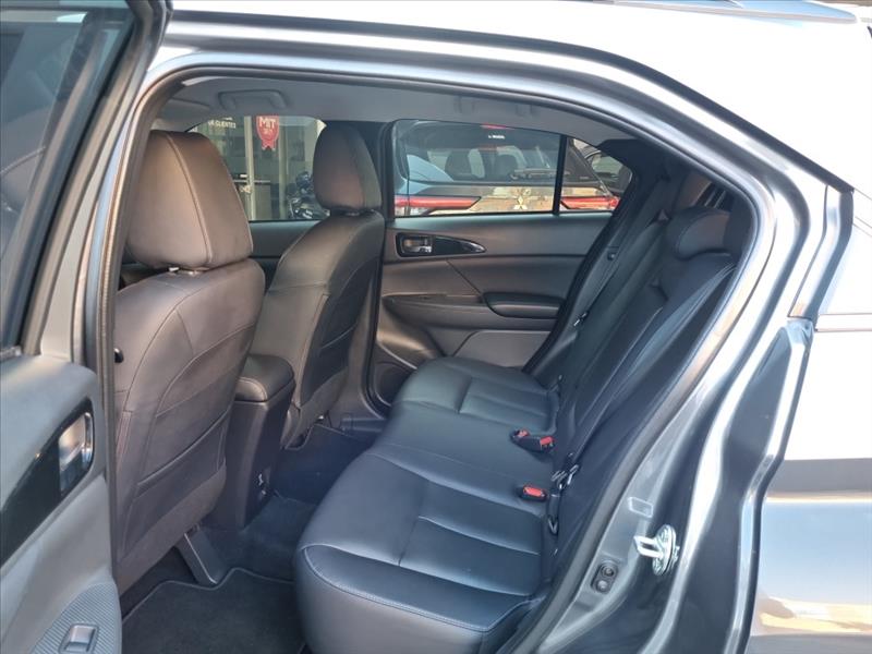 Mitsubishi-ECLIPSE CROSS-1.5 Mivec Turbo Hpe-s