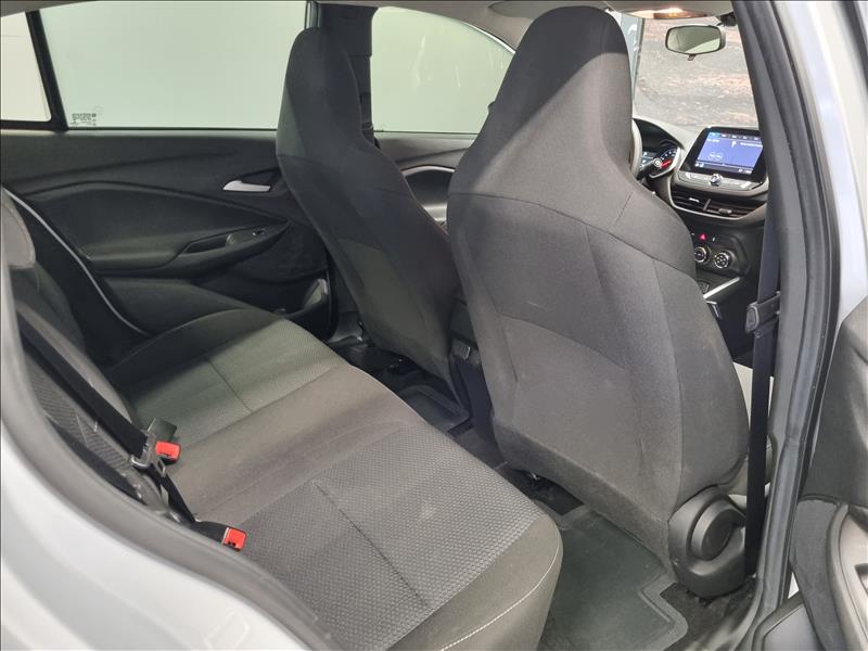 GM - Chevrolet-ONIX-1.0 Turbo Plus LT