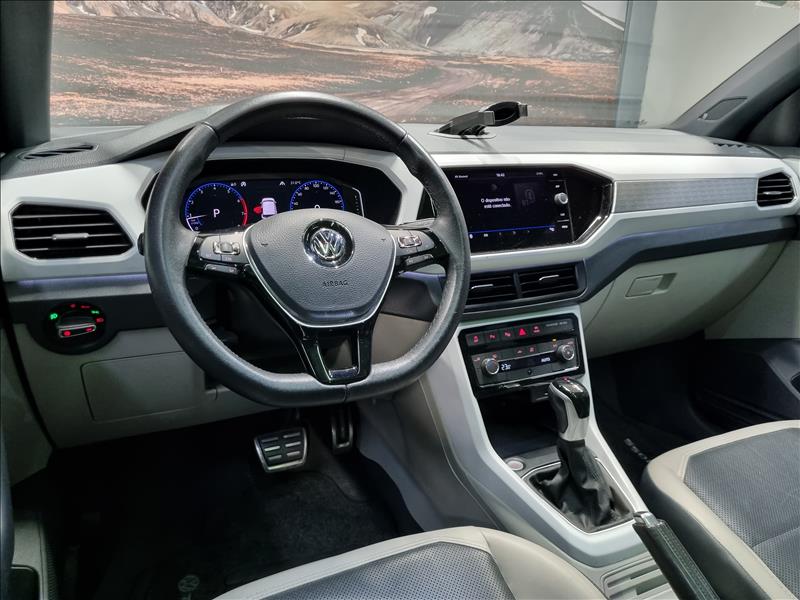 VW - Volkswagen-T-CROSS-1.4 250 TSI Highline