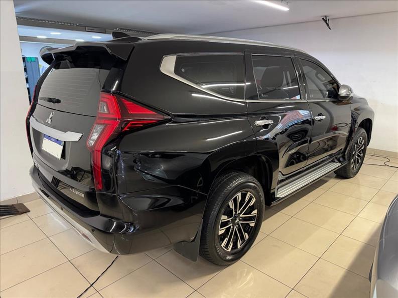 Mitsubishi-PAJERO SPORT-2.4 16V Mivec Turbo Hpe-s AWD