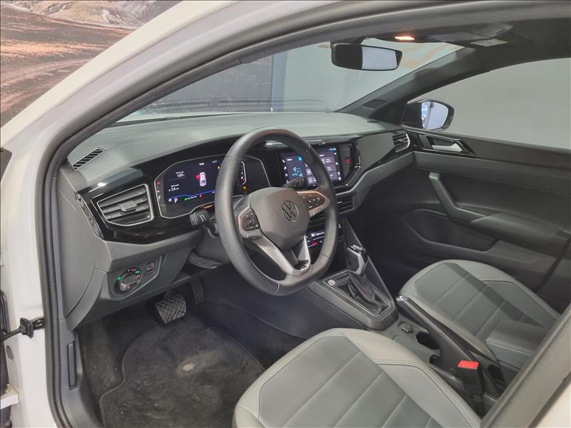Volkswagen-NIVUS-1.0 200 TSI Highline