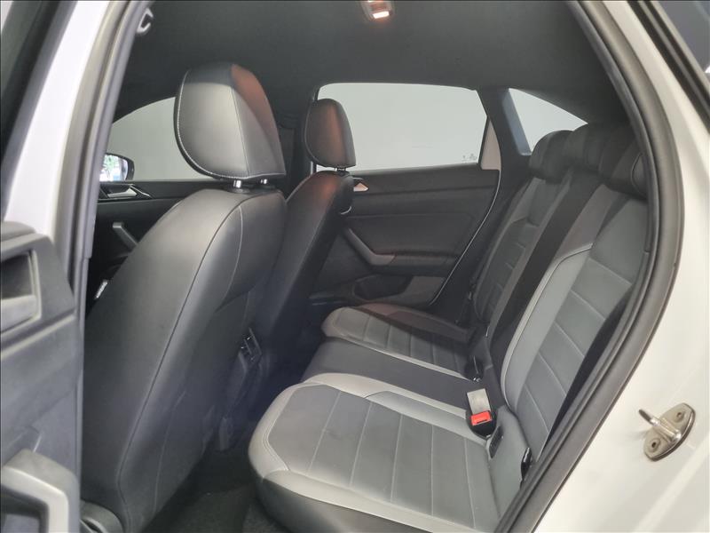 Volkswagen-NIVUS-1.0 200 TSI Highline
