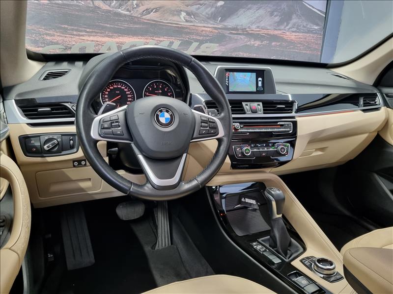 BMW-X1-2.0 16V Turbo Activeflex Sdrive20i X-line