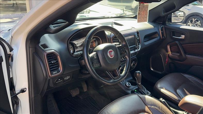 Fiat-TORO-2.0 16V Turbo Ranch 4WD