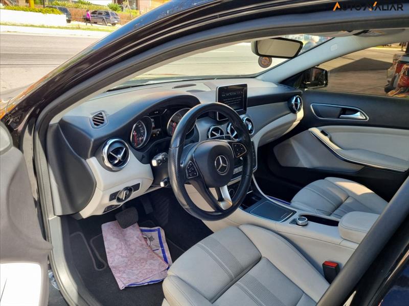 Mercedes-Benz-GLA 200-1.6 CGI Advance 7g-dct