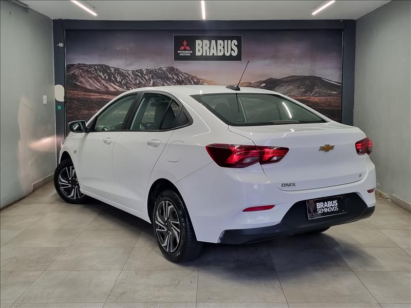 GM - Chevrolet-ONIX-1.0 Plus LT