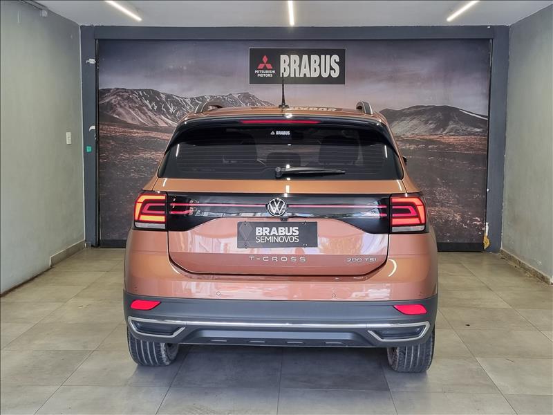 VW - Volkswagen-T-CROSS-1.0 200 TSI Comfortline