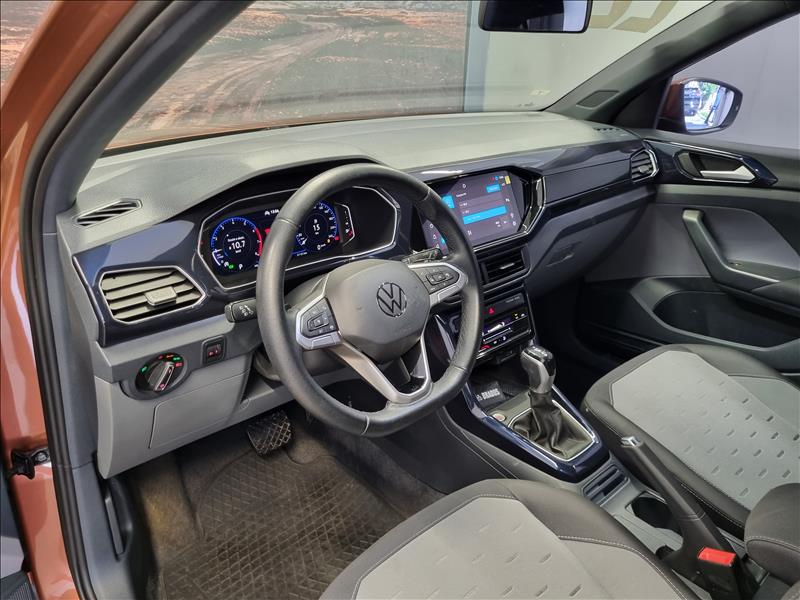 VW - Volkswagen-T-CROSS-1.0 200 TSI Comfortline