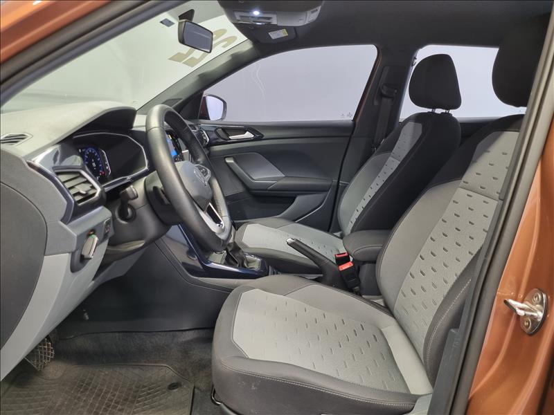 VW - Volkswagen-T-CROSS-1.0 200 TSI Comfortline