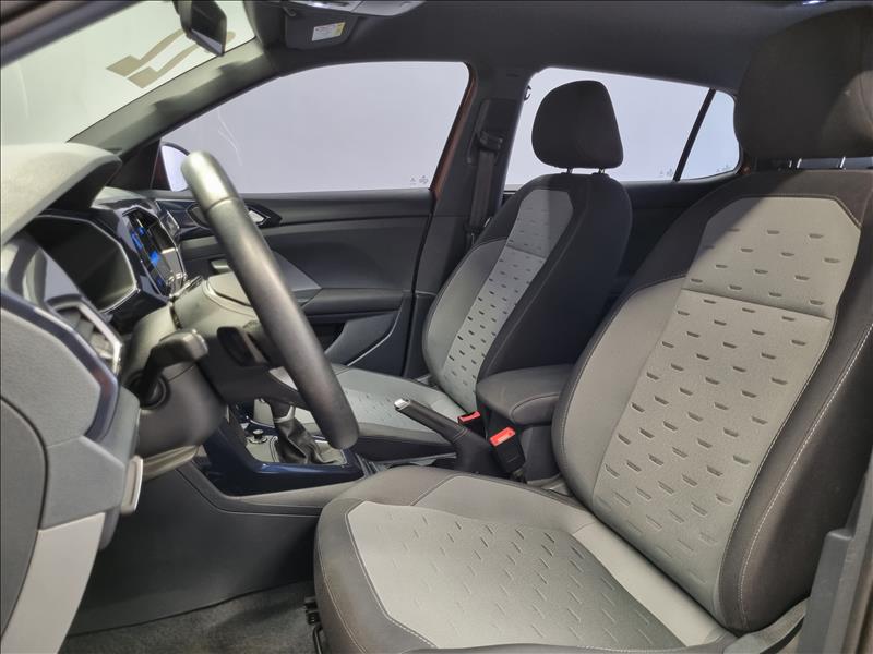 VW - Volkswagen-T-CROSS-1.0 200 TSI Comfortline