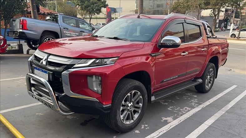 Mitsubishi-L200 TRITON-2.4 16V Turbo Sport Hpe-s CD 4X4