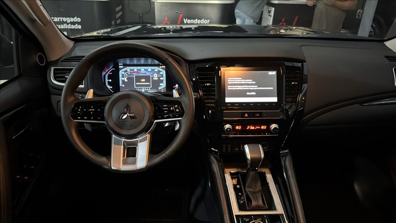 Mitsubishi-PAJERO SPORT-2.4 16V Mivec Turbo Legend AWD