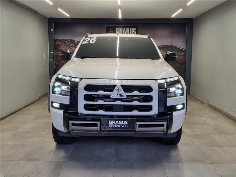 Mitsubishi-TRITON-2.4 Biturbo CD Katana 4X4