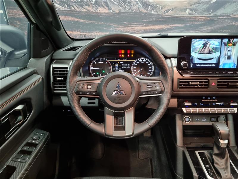 Mitsubishi-TRITON-2.4 Biturbo CD Katana 4X4