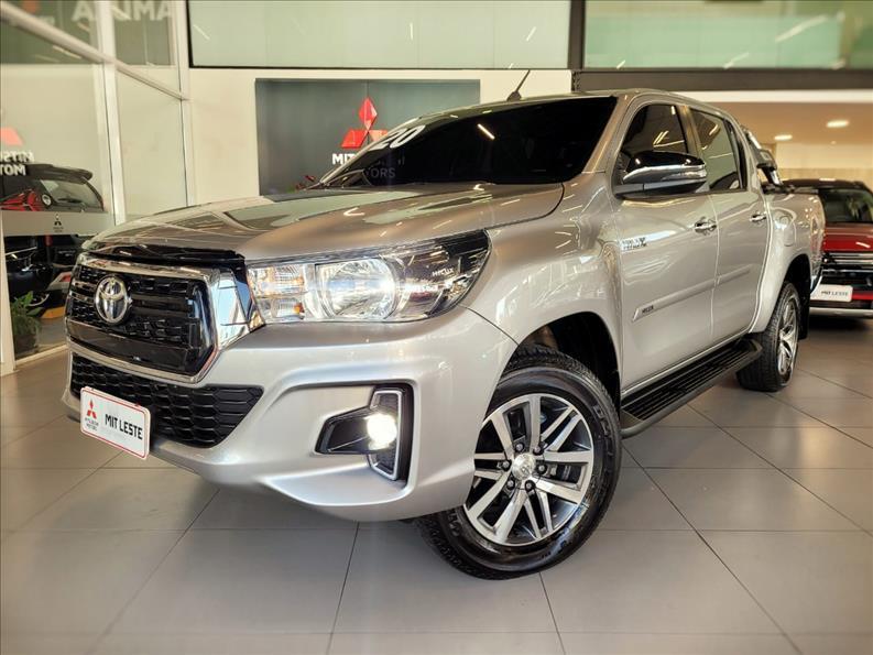 HILUX 2.8 SRV 4X4 CD 16V HILUX 2.8 SRV 4X4 CD 16V