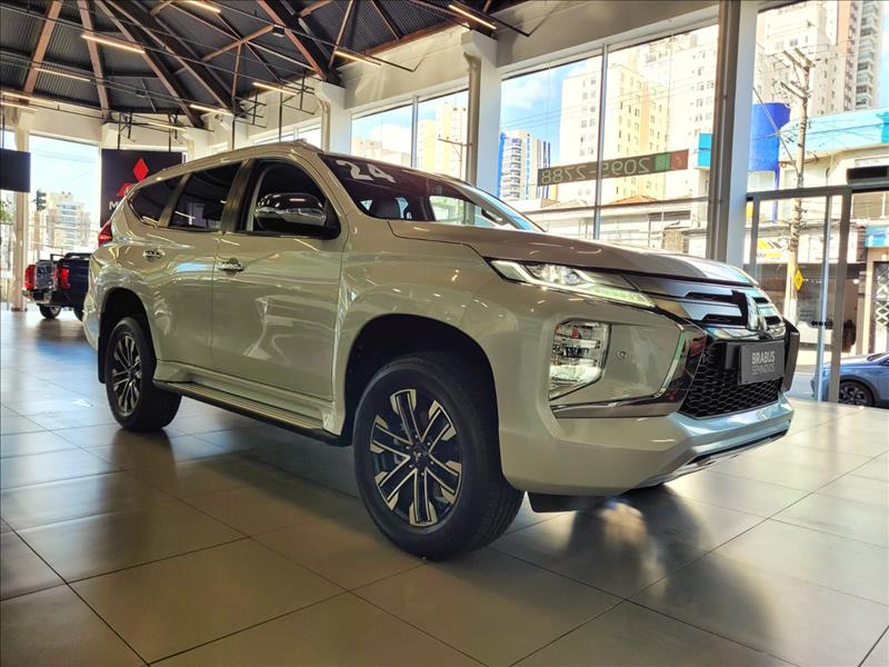 Mitsubishi-PAJERO SPORT-2.4 16V Mivec Turbo HPE AWD