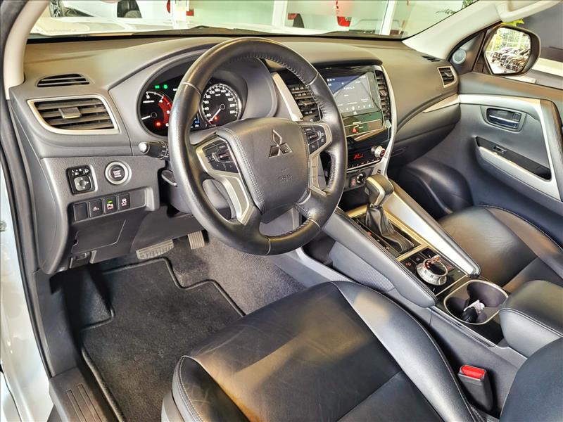 Mitsubishi-PAJERO SPORT-2.4 16V Mivec Turbo HPE AWD
