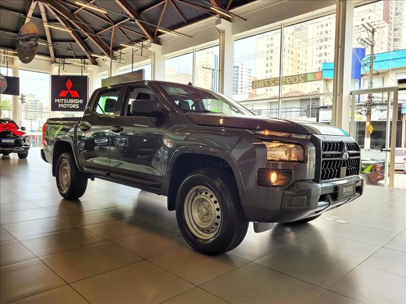 Mitsubishi-TRITON-2.4 Biturbo CD GL 4X4