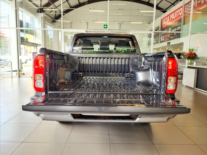 Mitsubishi-TRITON-2.4 Biturbo CD GL 4X4