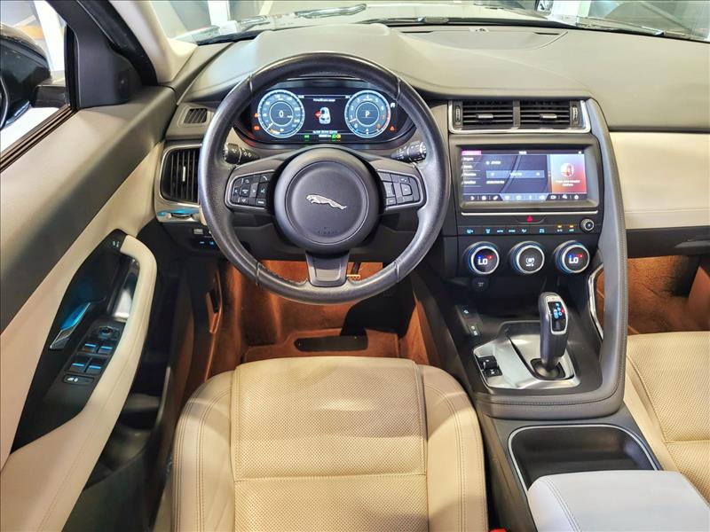 Jaguar-E-PACE-2.0 16V P250 Pure AWD