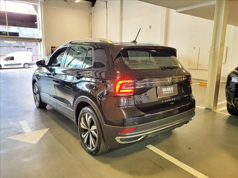 VW - Volkswagen-T-CROSS-1.4 250 TSI Highline