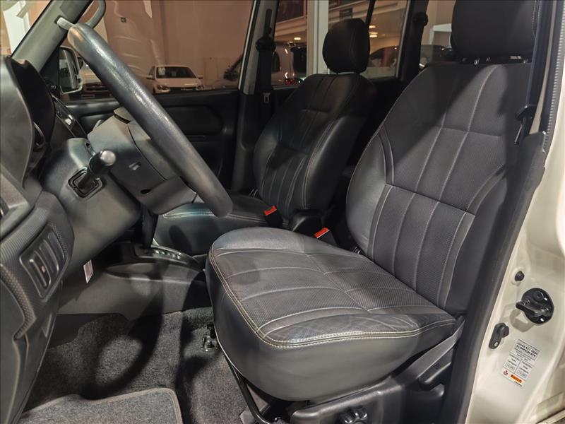 Mitsubishi-PAJERO TR4-2.0 4X2 16V 140cv
