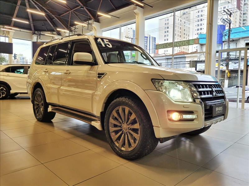 Mitsubishi-PAJERO FULL-3.2 HPE 4X4 16V Turbo Intercooler