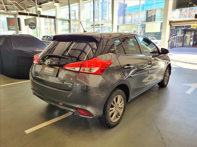 Toyota-YARIS-1.5 16V Sedan XL Plus Connect