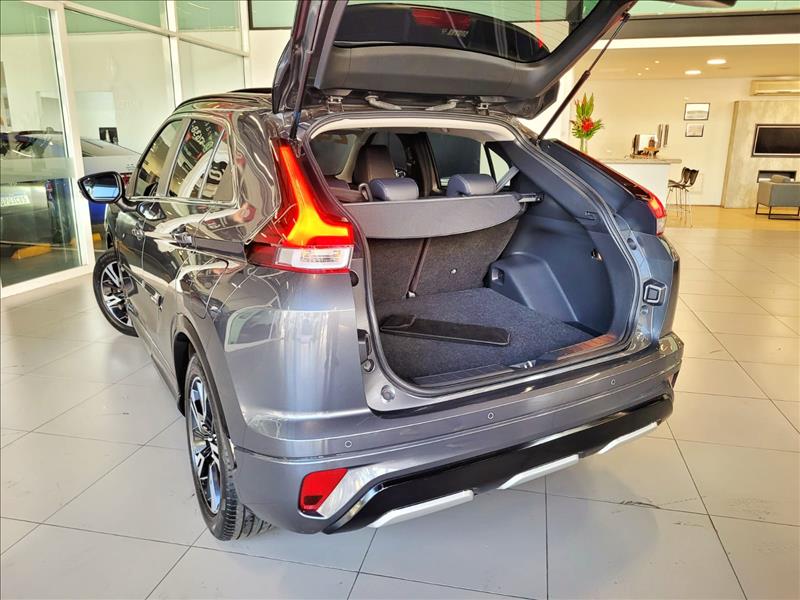 Mitsubishi-ECLIPSE CROSS-1.5 Mivec Turbo Hpe-s