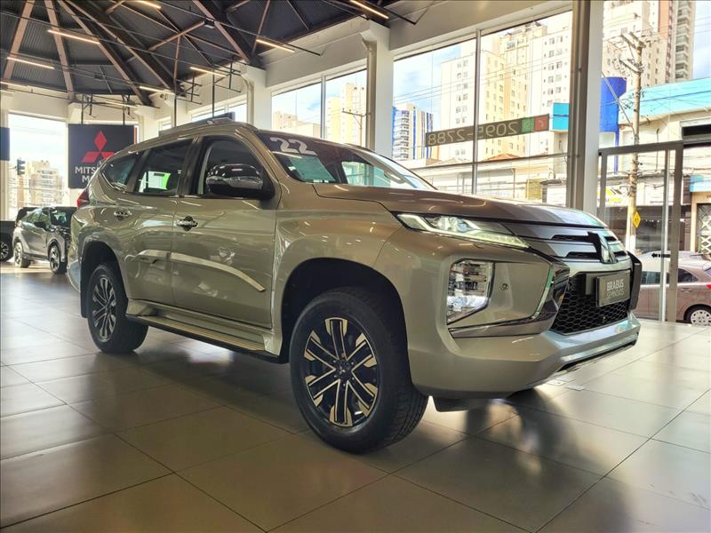 Mitsubishi-PAJERO SPORT-2.4 16V Mivec Turbo Hpe-s AWD