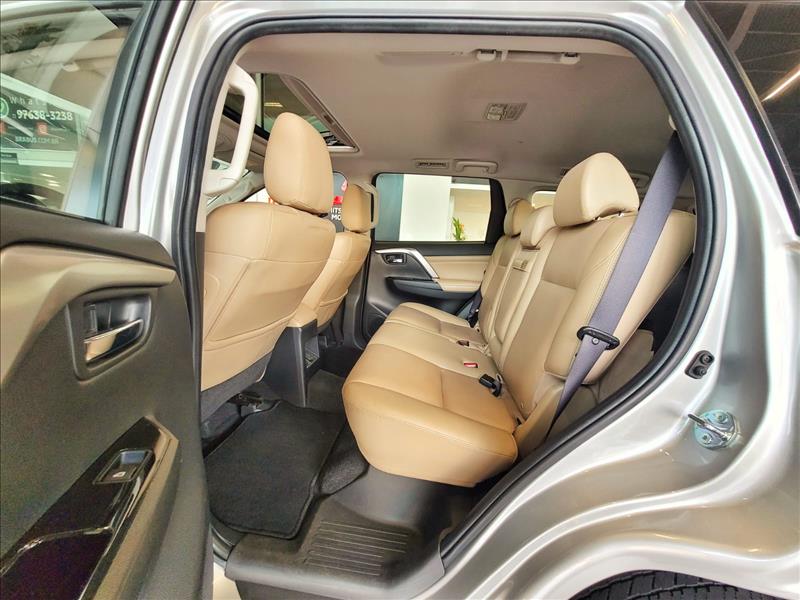 Mitsubishi-PAJERO SPORT-2.4 16V Mivec Turbo Hpe-s AWD