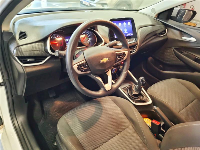 GM - Chevrolet-ONIX-1.0 Plus LT