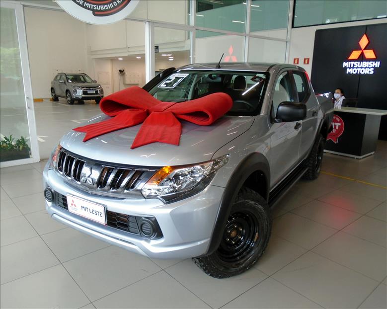 L200 TRITON 2.4 16V Turbo Sport GLS CD 4X4