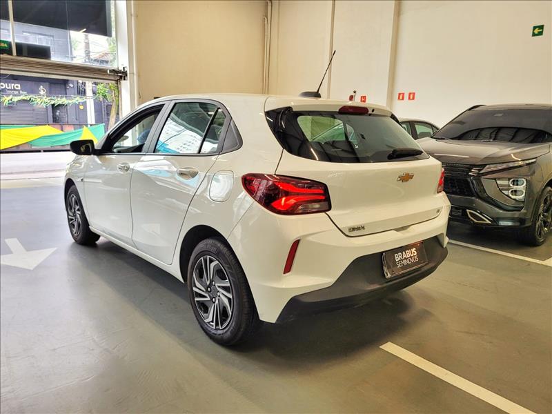 GM - Chevrolet-ONIX-1.0 LT