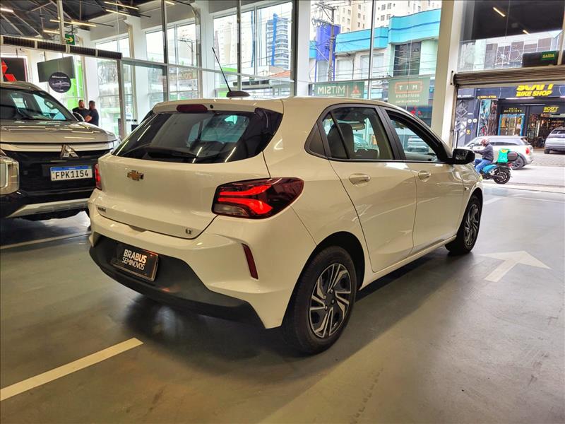 GM - Chevrolet-ONIX-1.0 LT