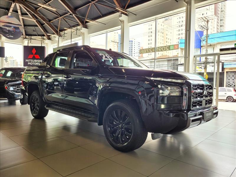 Mitsubishi-TRITON-2.4 Biturbo CD Katana 4X4