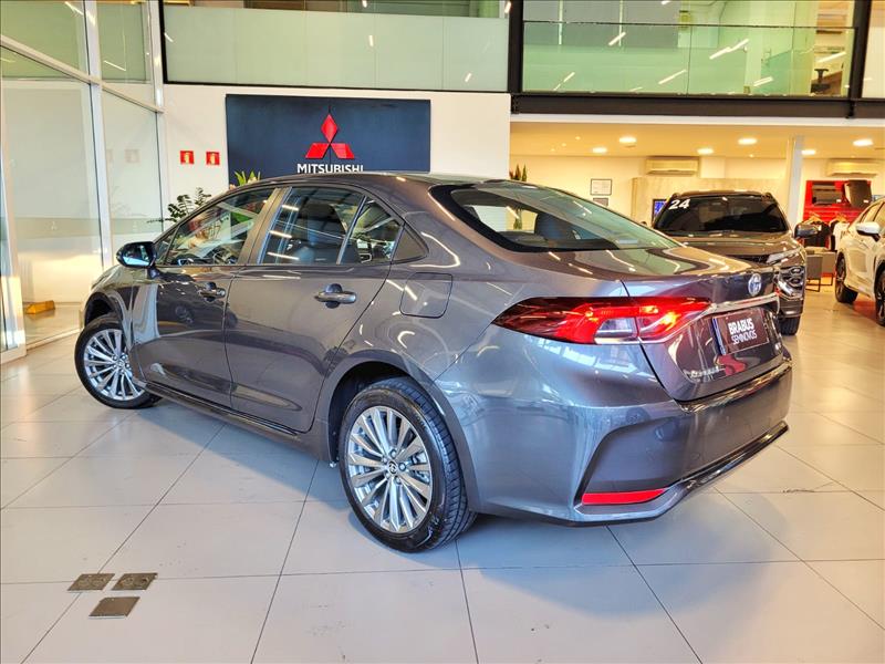 Toyota-COROLLA-2.0 Vvt-ie XEI