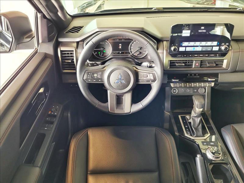 Mitsubishi-TRITON-2.4 Biturbo CD GL 4X4