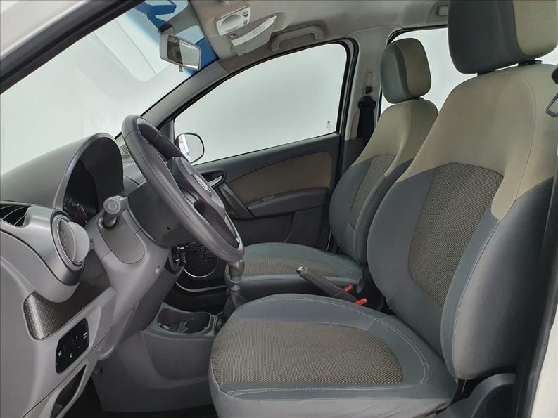 PALIO 1.6 MPI Essence 16V PALIO 1.6 MPI Essence 16V