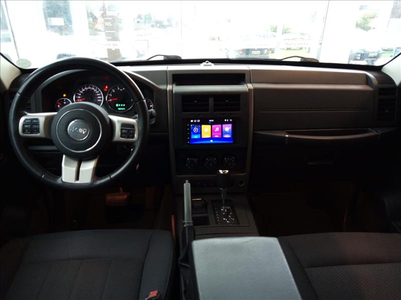CHEROKEE 3.7 Sport 4X4 V6 12V CHEROKEE 3.7 Sport 4X4 V6 12V
