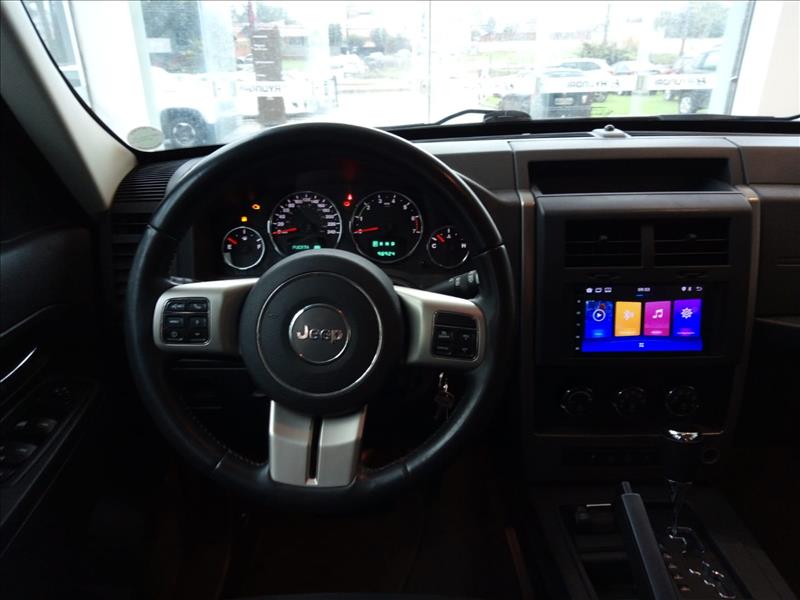 CHEROKEE 3.7 Sport 4X4 V6 12V CHEROKEE 3.7 Sport 4X4 V6 12V