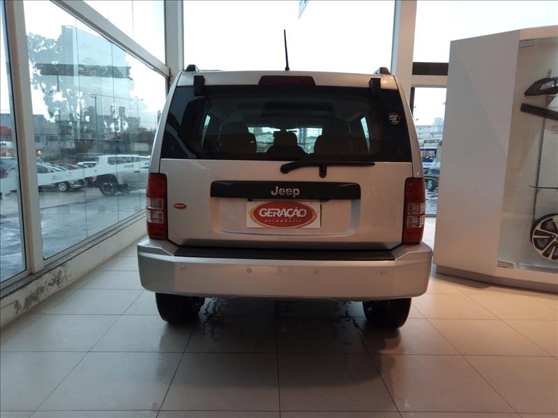 CHEROKEE 3.7 Sport 4X4 V6 12V CHEROKEE 3.7 Sport 4X4 V6 12V