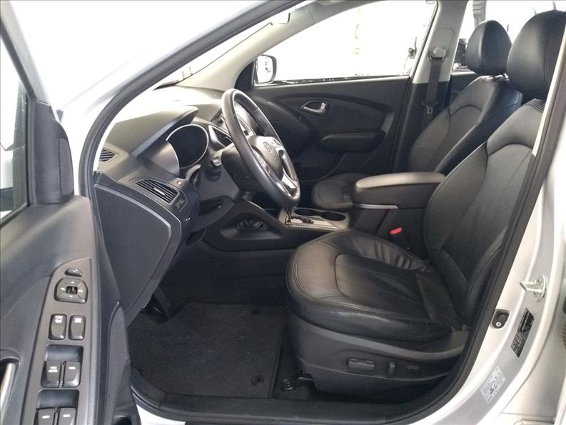 IX35 2.0 MPFI GLS 4X2 16V IX35 2.0 MPFI GLS 4X2 16V