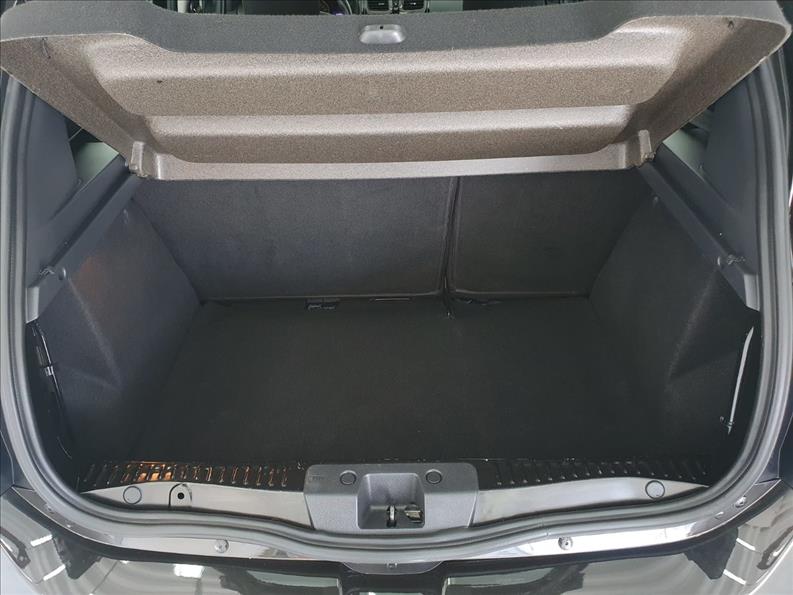 SANDERO 1.6 Stepway 8V SANDERO 1.6 Stepway 8V