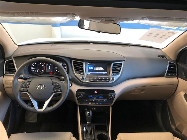 TUCSON 1.6 16V T-gdi GLS TUCSON 1.6 16V T-gdi GLS