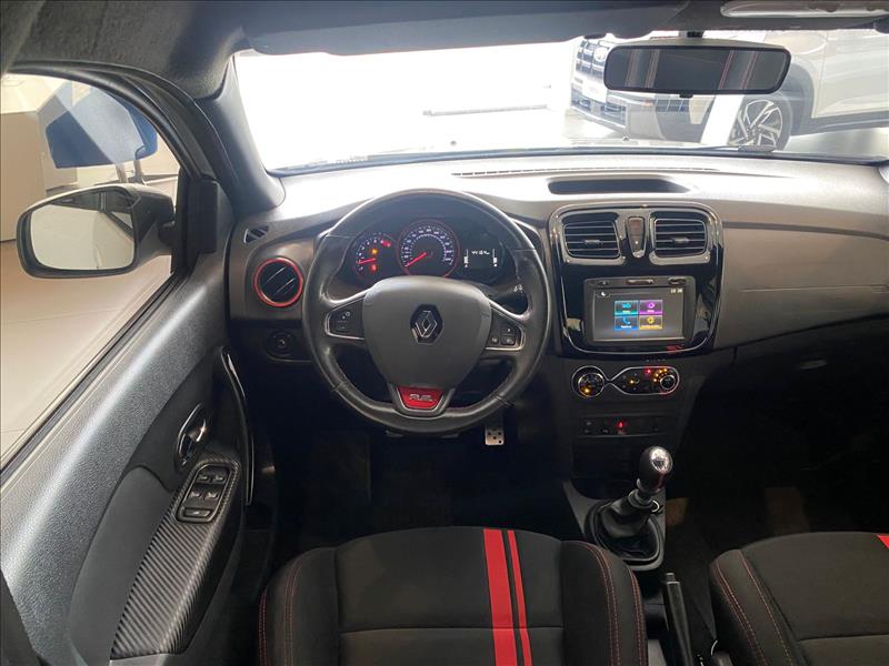 Renault-SANDERO-2.0 16V RS