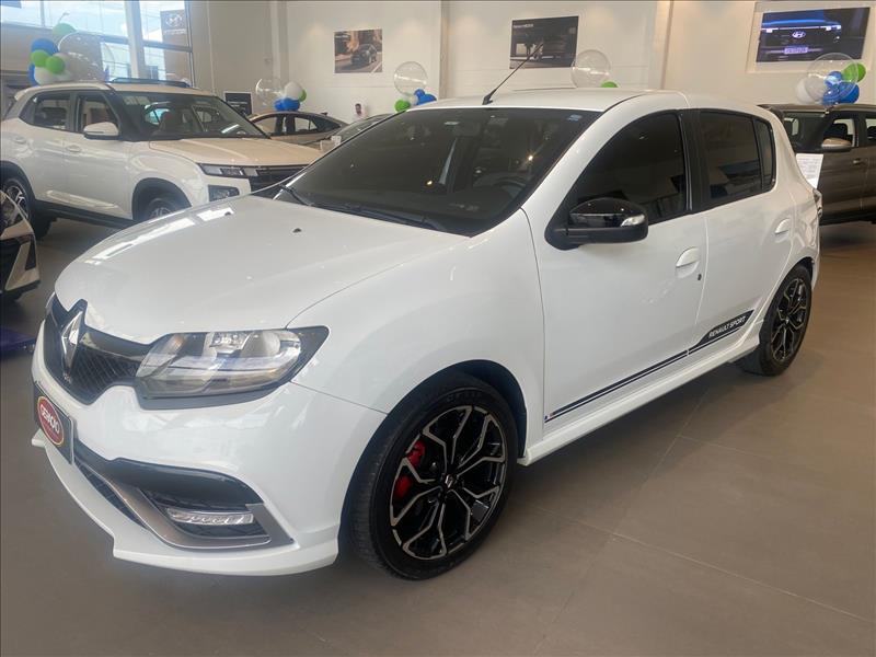 Renault-SANDERO-2.0 16V RS