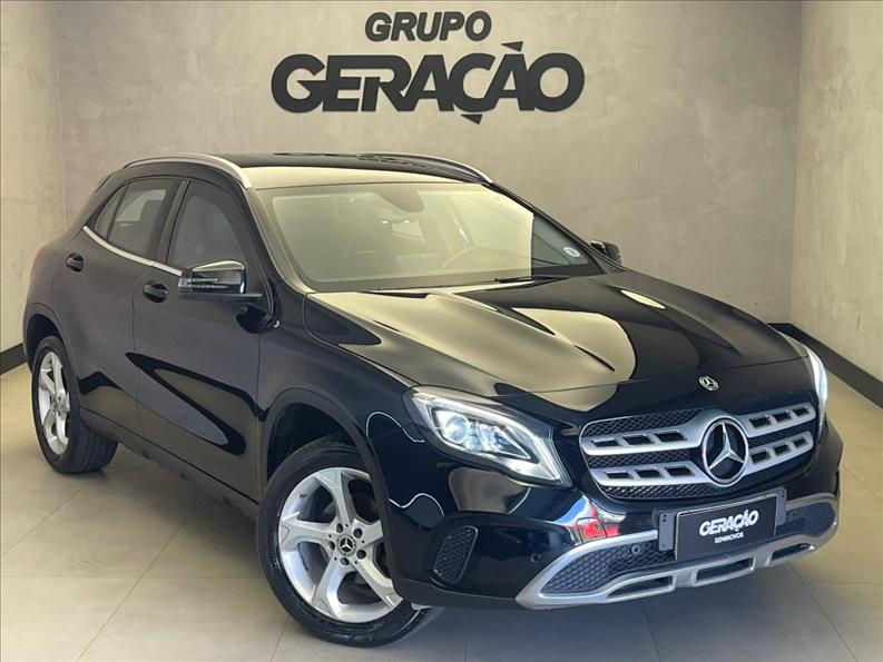 MERCEDES BENZ-GLA 200-1.6 CGI Advance 7g-dct